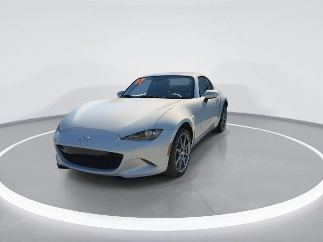 Used 2017 White Mazda Grand Touring image 3