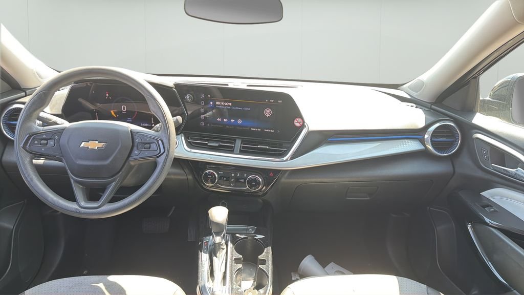 Used 2025 Black Chevrolet LT image 11