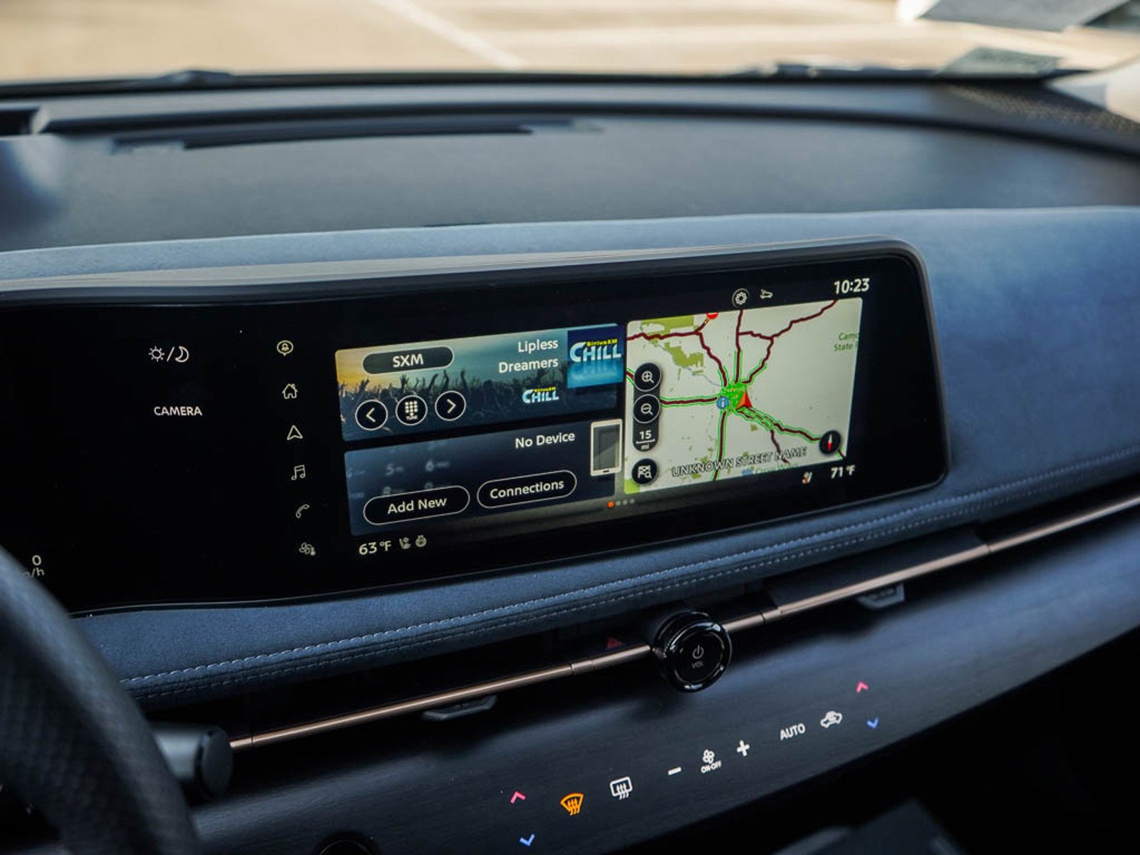 2025 Nissan ARIYA Platinum+ - Photo 24