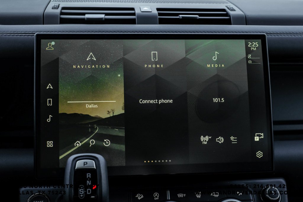 New 2026 Fuji White Land Rover X-Dynamic SE image 25