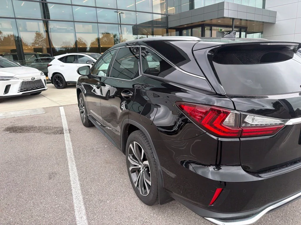 Used 2019 Obsidian Lexus 350L Luxury image 8