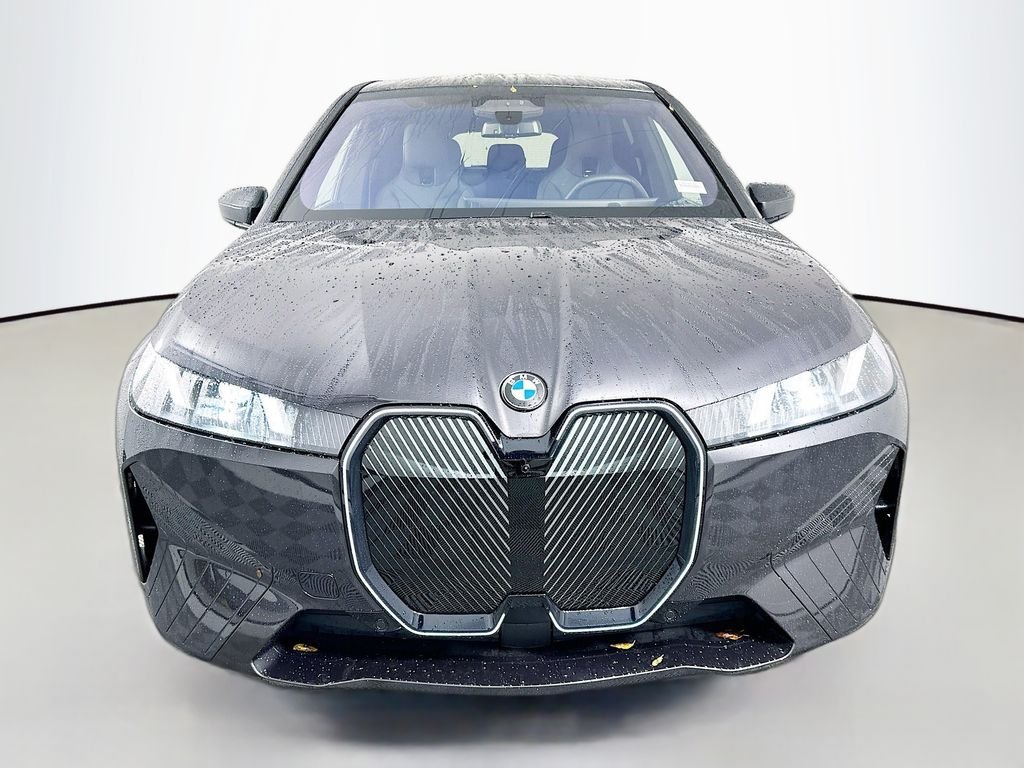 Used 2026 Dark Graphite Metallic BMW xDrive60 image 2
