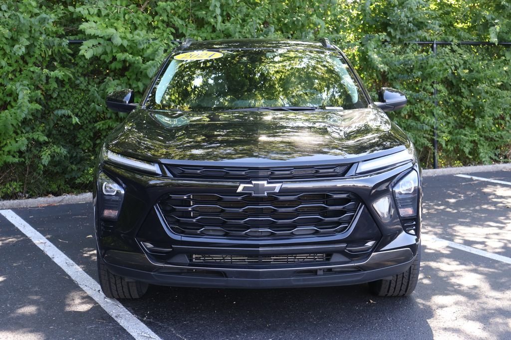 Used 2024 Black Chevrolet ACTIV image 2