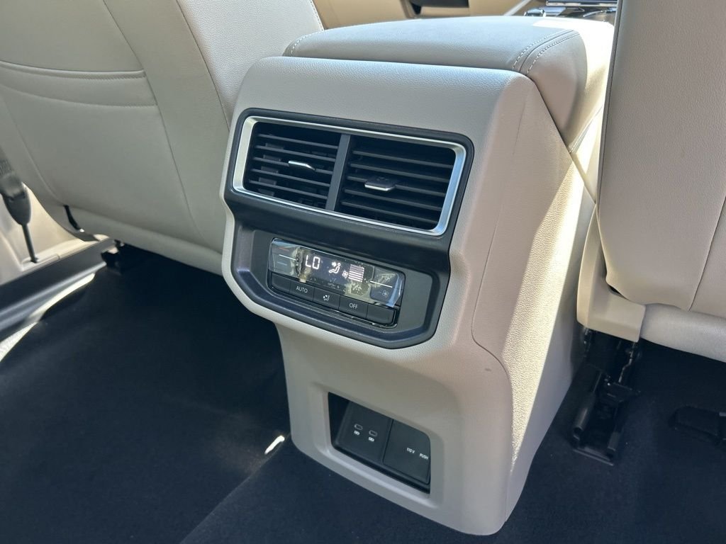 2026 Volkswagen Atlas SE w/Tech - Photo 44