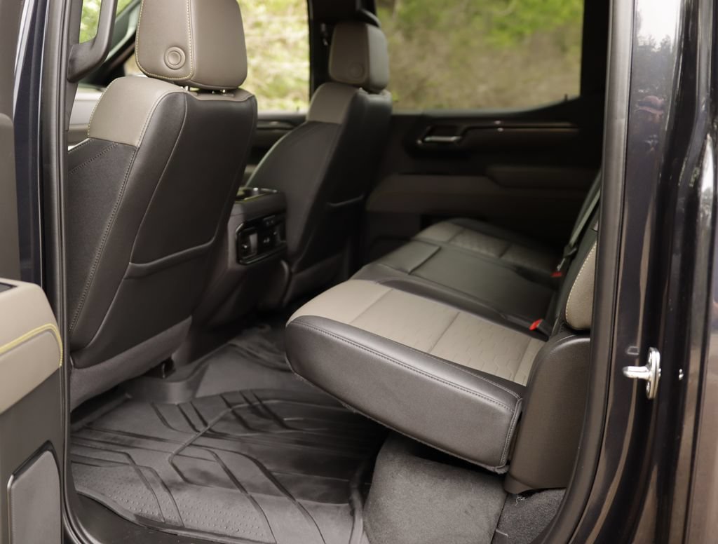 Used 2024 Dark Ash Metallic Chevrolet ZR2 image 30