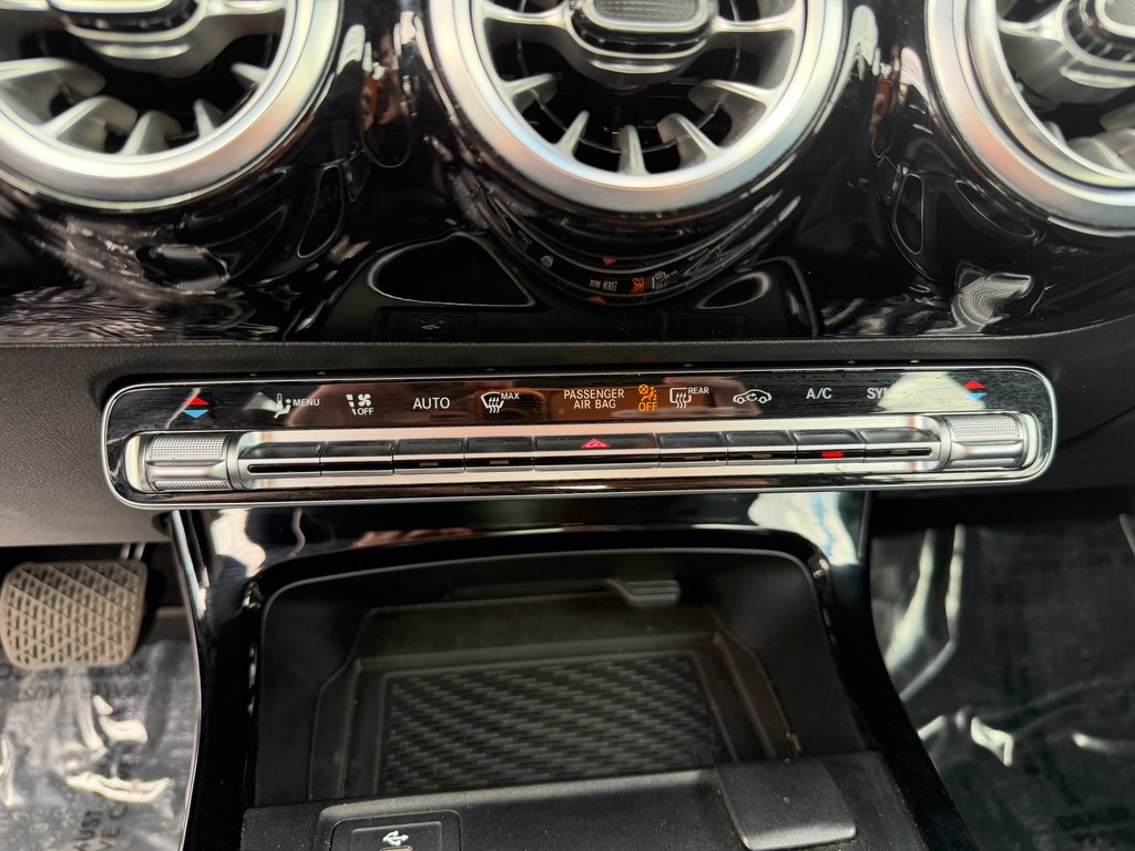 Used 2025 black Mercedes-Benz CLA 250 image 18