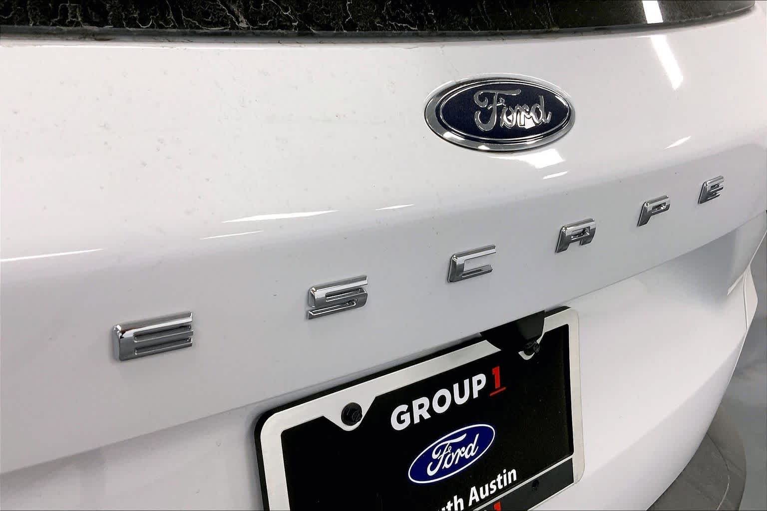 New 2026 Oxford White Ford Active® image 12