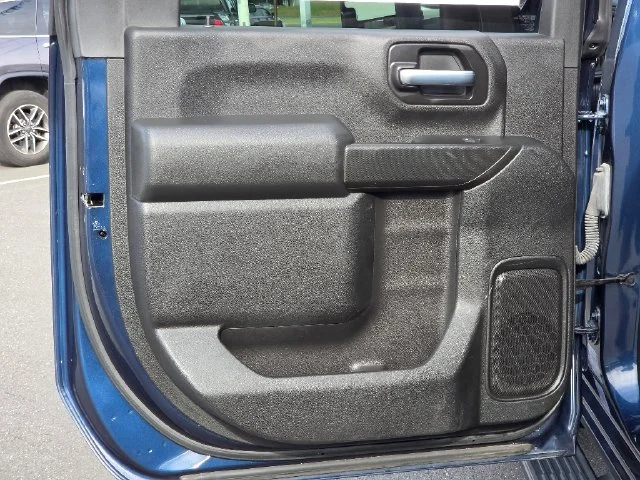Used 2021 Blue Chevrolet Custom image 23