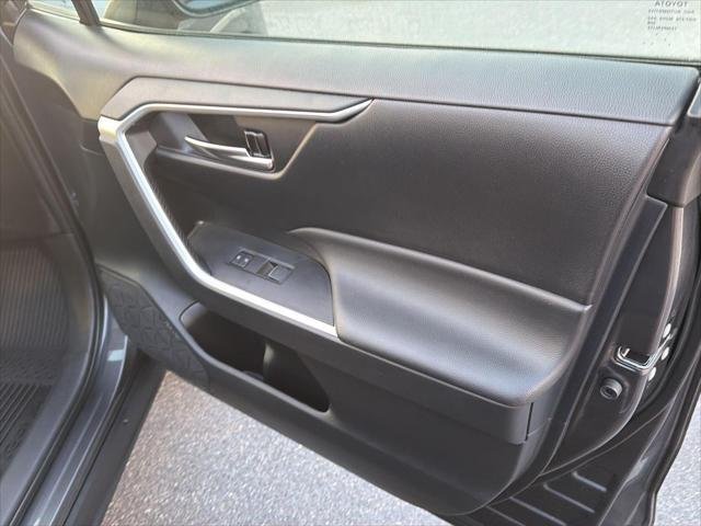 Certified Used 2024 MAGNETIC GRAY MET. Toyota  image 14