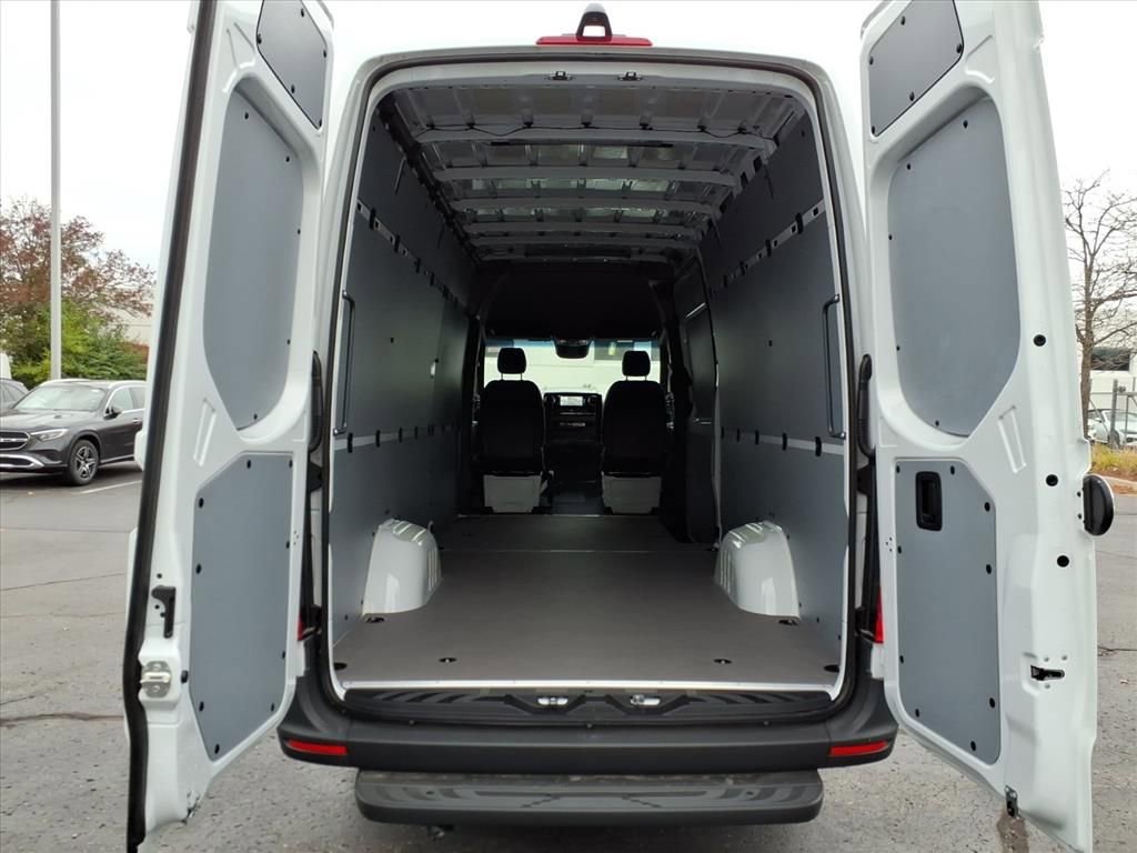 2025 Mercedes-Benz Sprinter Cargo Van Base - Photo 25