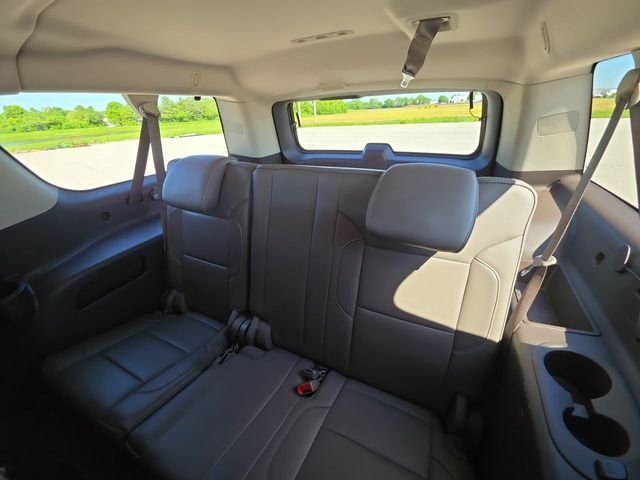 Used 2015 Iridium Metallic GMC Denali image 29