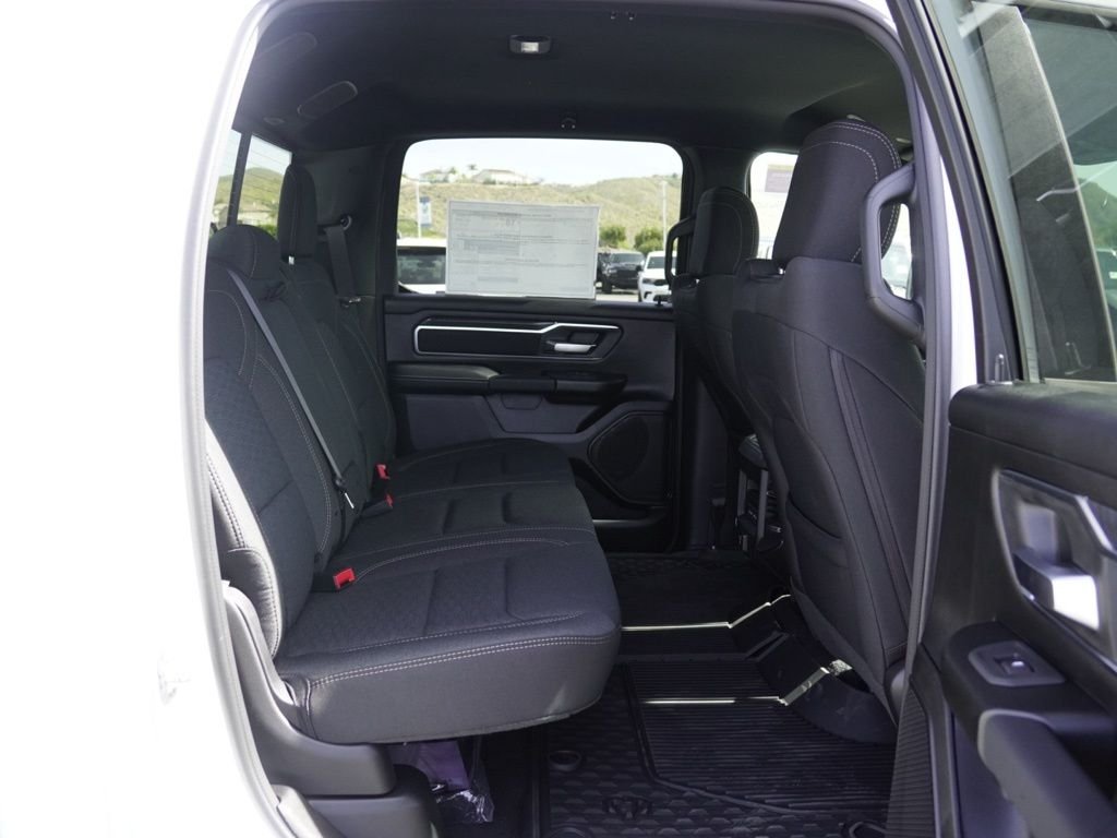 New 2026 Bright White Clear-Coat Exterior Paint RAM Big Horn/Lone Star image 23