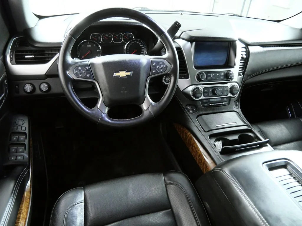 Used 2016 Red Chevrolet LTZ image 4