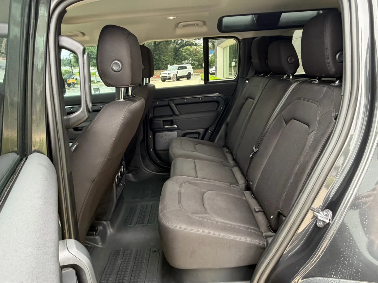 Used 2023 GRY Land Rover  image 13