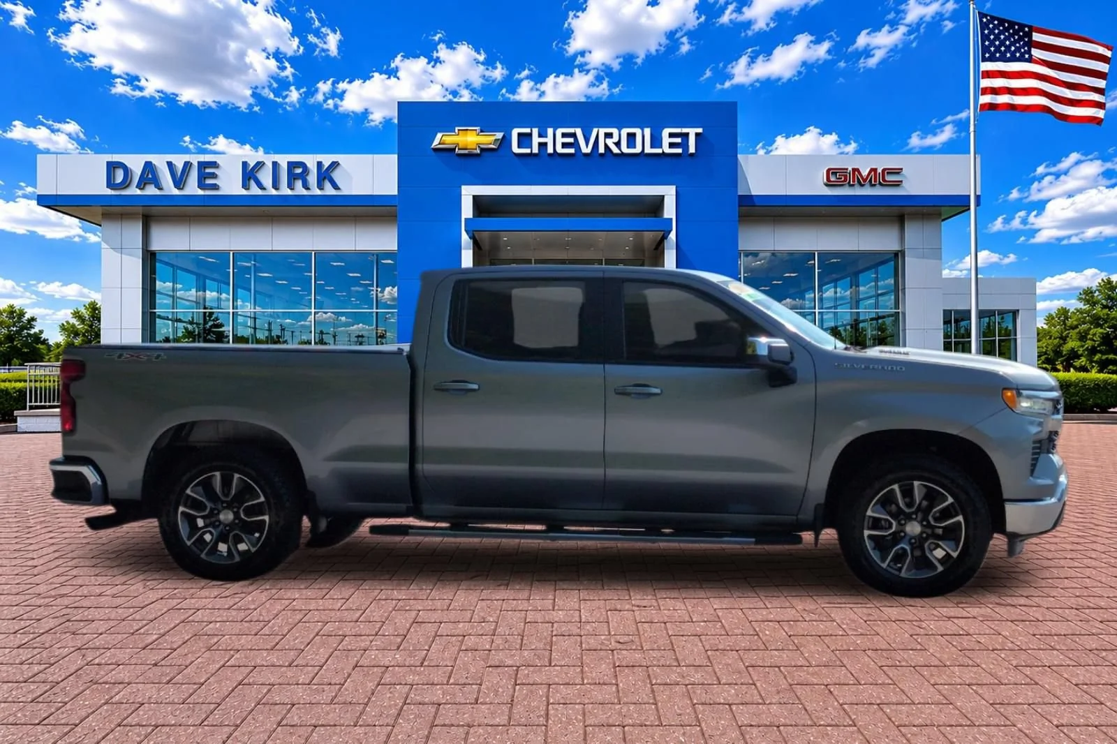 Used 2023 STERLING GRAY METALLIC Chevrolet LT image 2