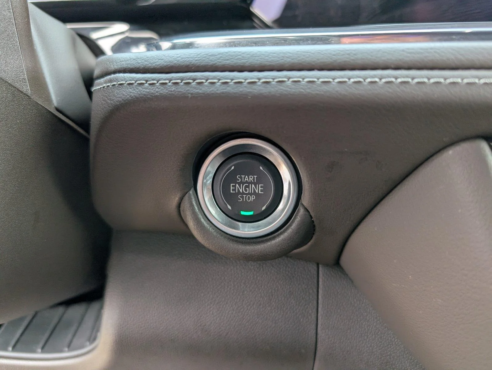 Used 2025 Sterling Gray Metallic Chevrolet LT image 22