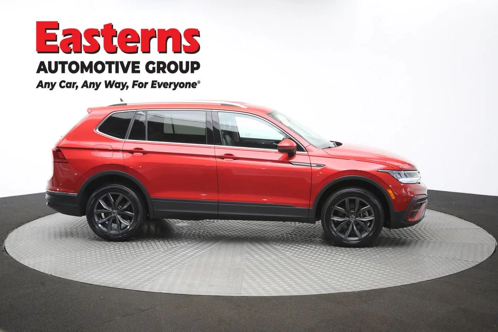 Used 2023 Red Volkswagen 2.0T SE image 43