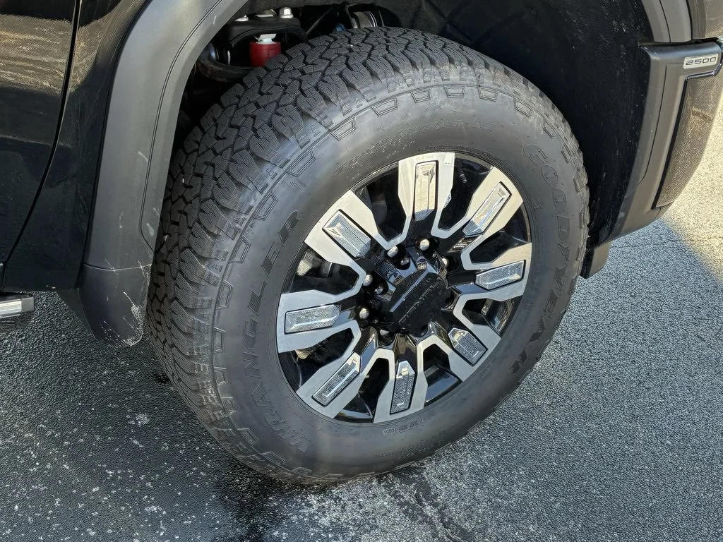 New 2026 Onyx Black GMC Denali image 10