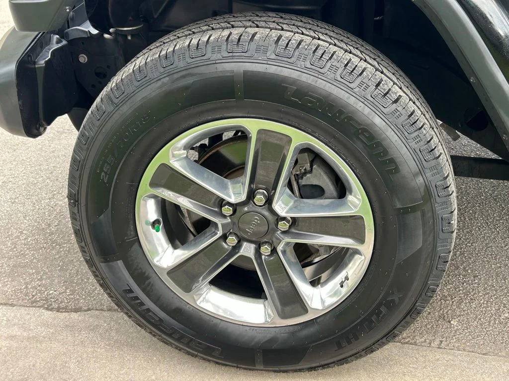 Certified Used 2018 Black Jeep Unlimited Sahara image 33