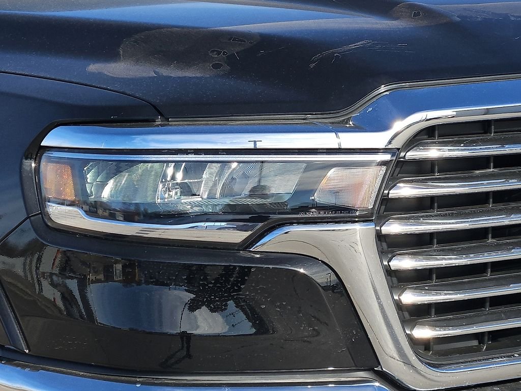 2026 RAM 1500 Laramie - Photo 8