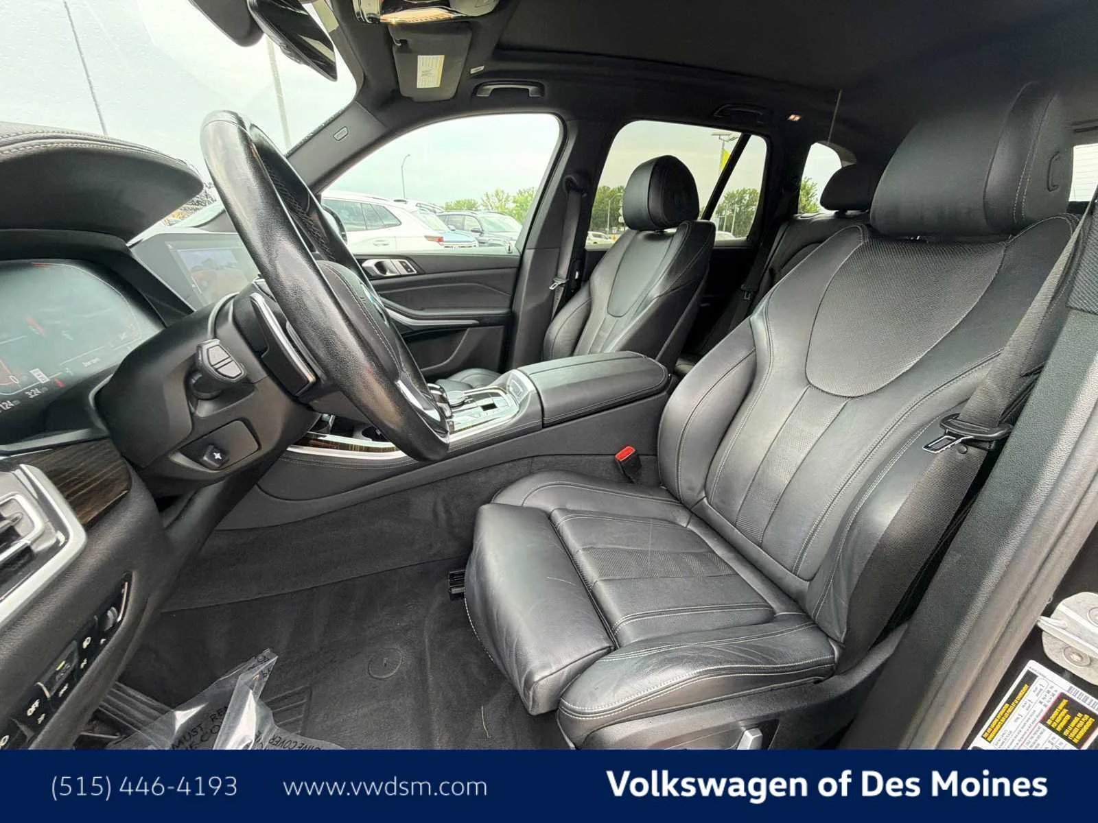 Used 2019 Dark Graphite Metallic BMW xDrive40i image 11