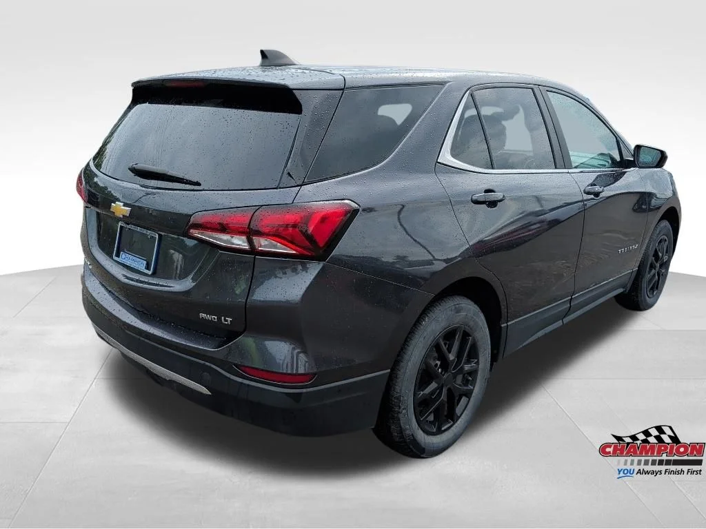 Used 2023 Gray Chevrolet LT image 6