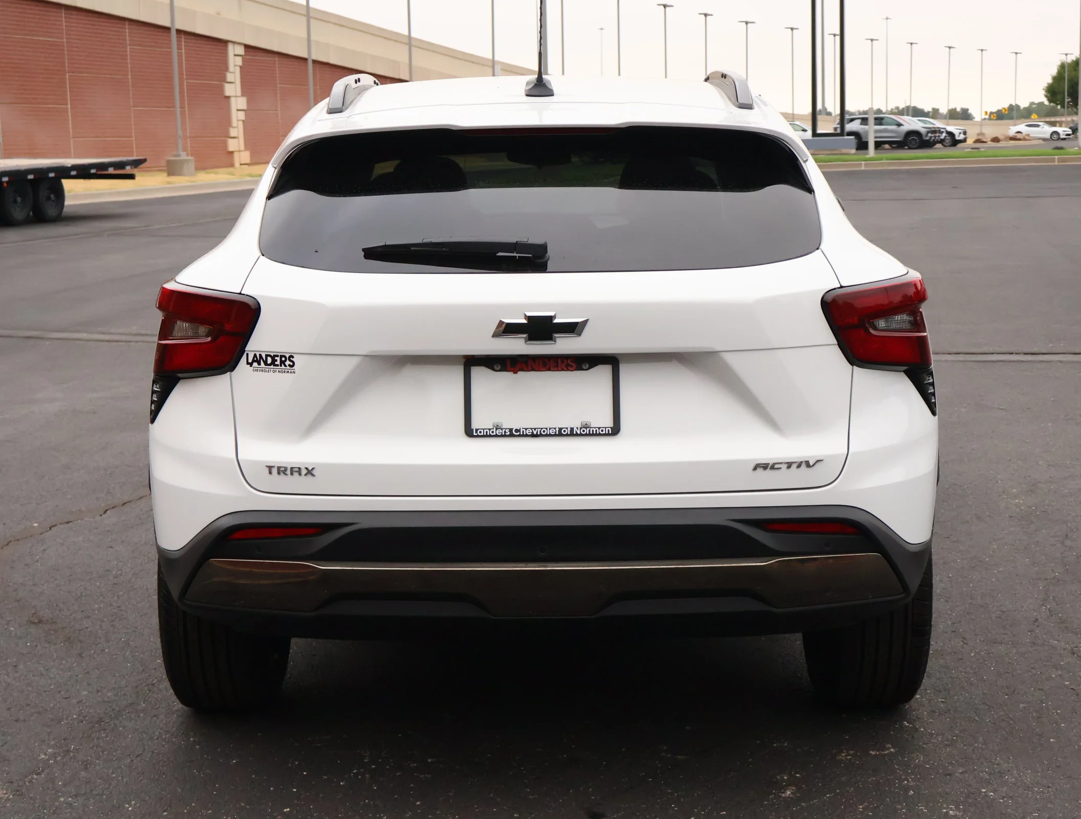 New 2026 Summit White Chevrolet ACTIV image 25