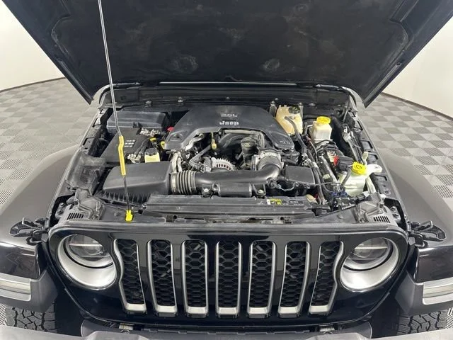 Used 2020 Black Jeep Overland image 23