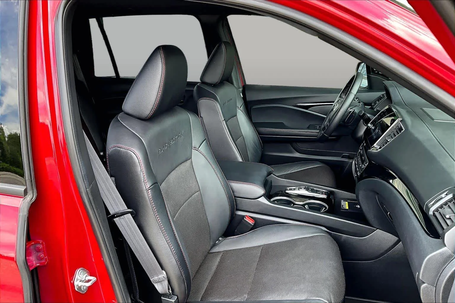 Used 2024 Radiant Red Metallic II Honda Black Edition image 8