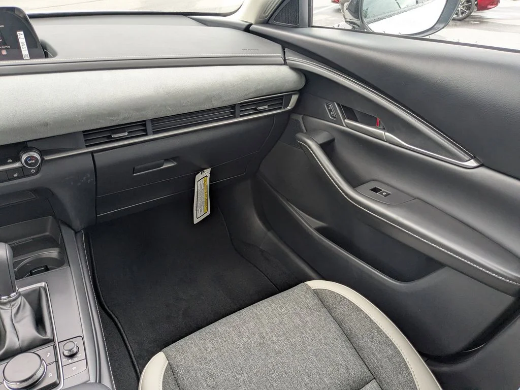 Used 2026 White Mazda 2.5 S Aire Edition image 17