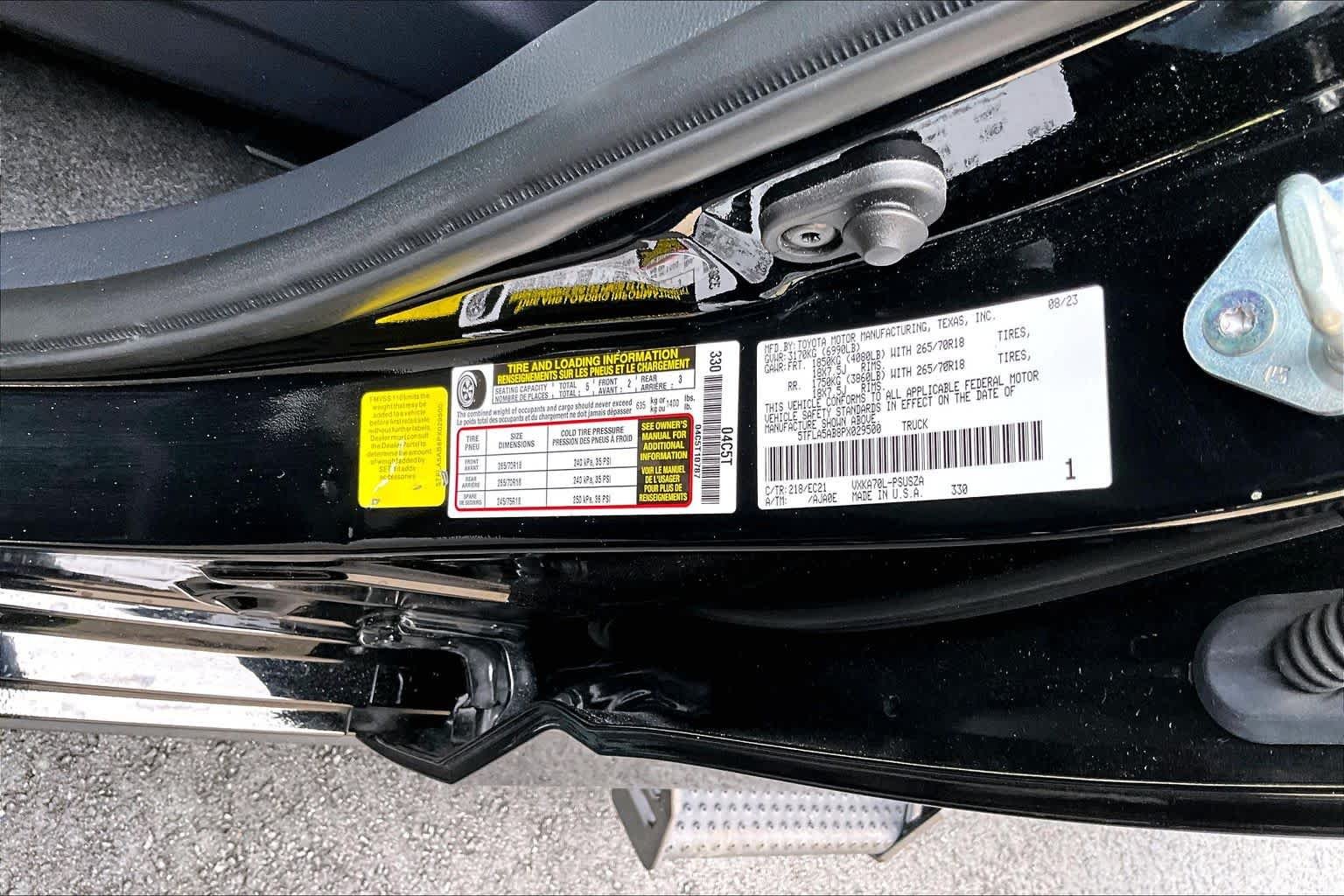 Used 2023 Midnight Black Metallic Toyota SR5 image 33