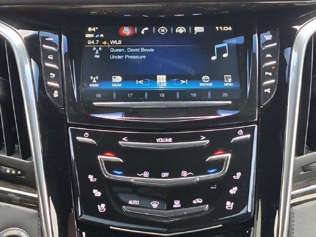Used 2018 CRYSTAL WHITE TRICOAT Cadillac Platinum image 21