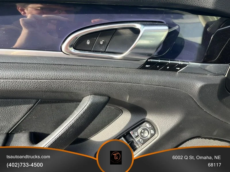 2016 Porsche Panamera Base - Photo 21