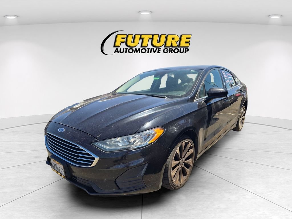 Used 2019 Black Ford SE image 3
