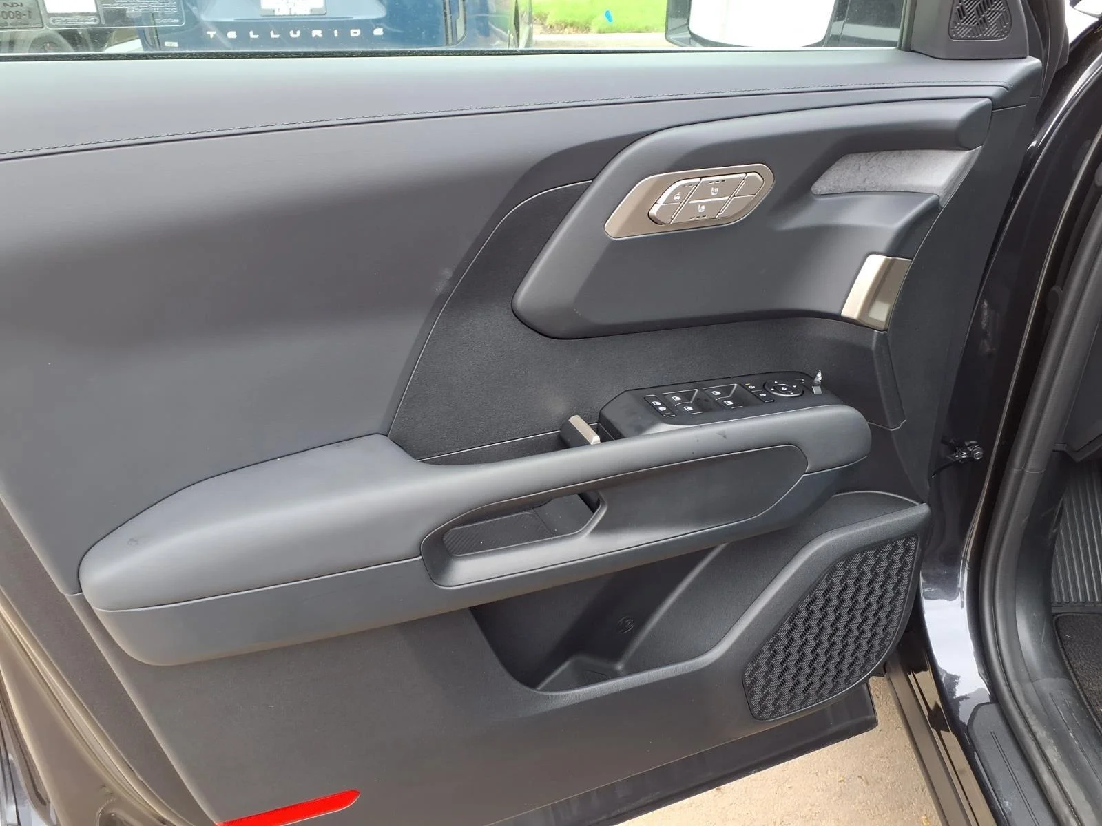 New 2027 Panthera Metal Kia EX image 11