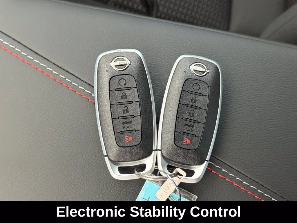 Used 2027 Gray Nissan SR image 25