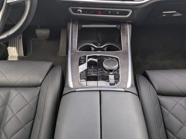 Used 2025 White BMW xDrive40i image 20