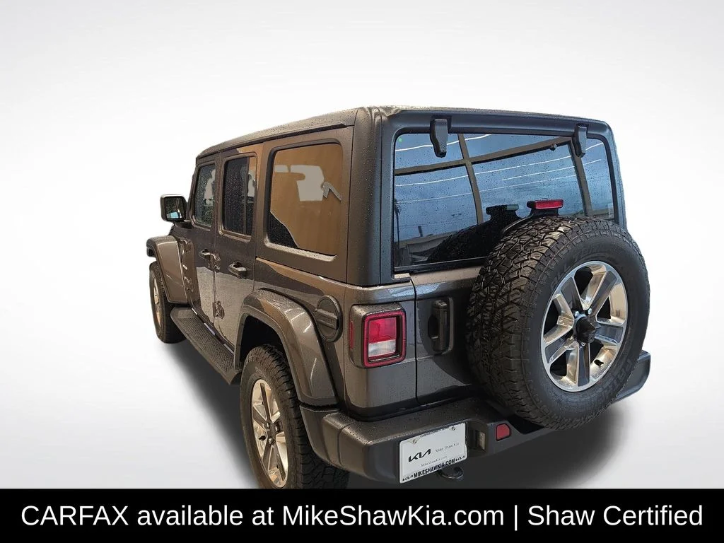 Used 2021 Gray Jeep Unlimited Sahara image 4