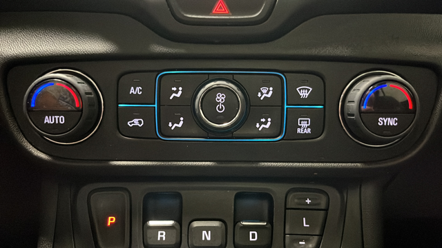 Used 2019 Summit White GMC SLT image 18