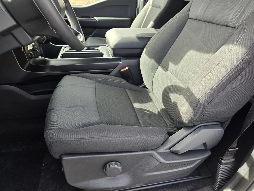 New 2026 Oxford White Ford STX image 32