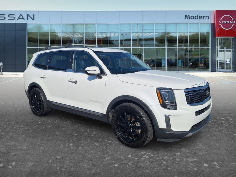 Used 2020 Snow White Pearl Kia EX image 3
