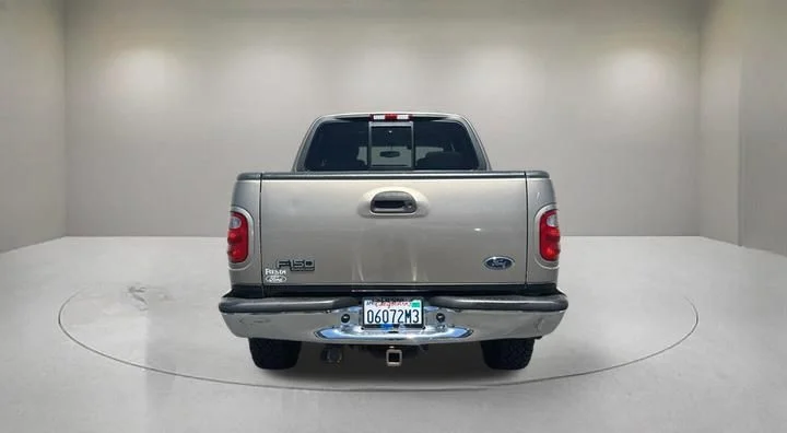 Used 2001 Beige Ford Lariat image 3