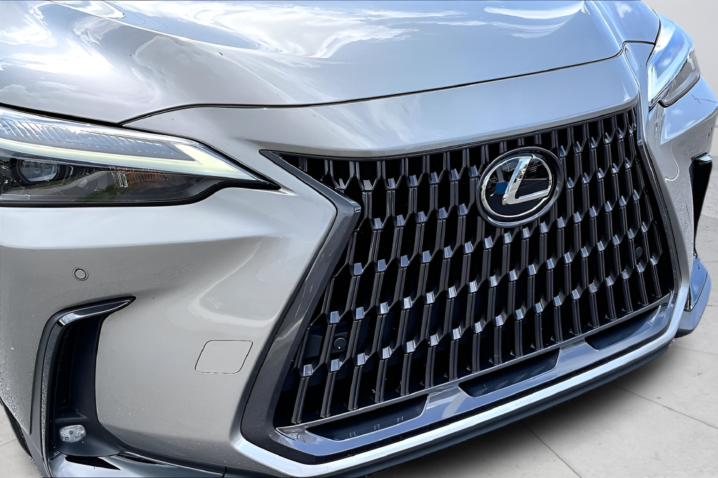 Used 2022 Silver Lexus 350 Premium image 35