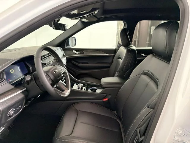 New 2026 White/off-white Jeep Limited image 16