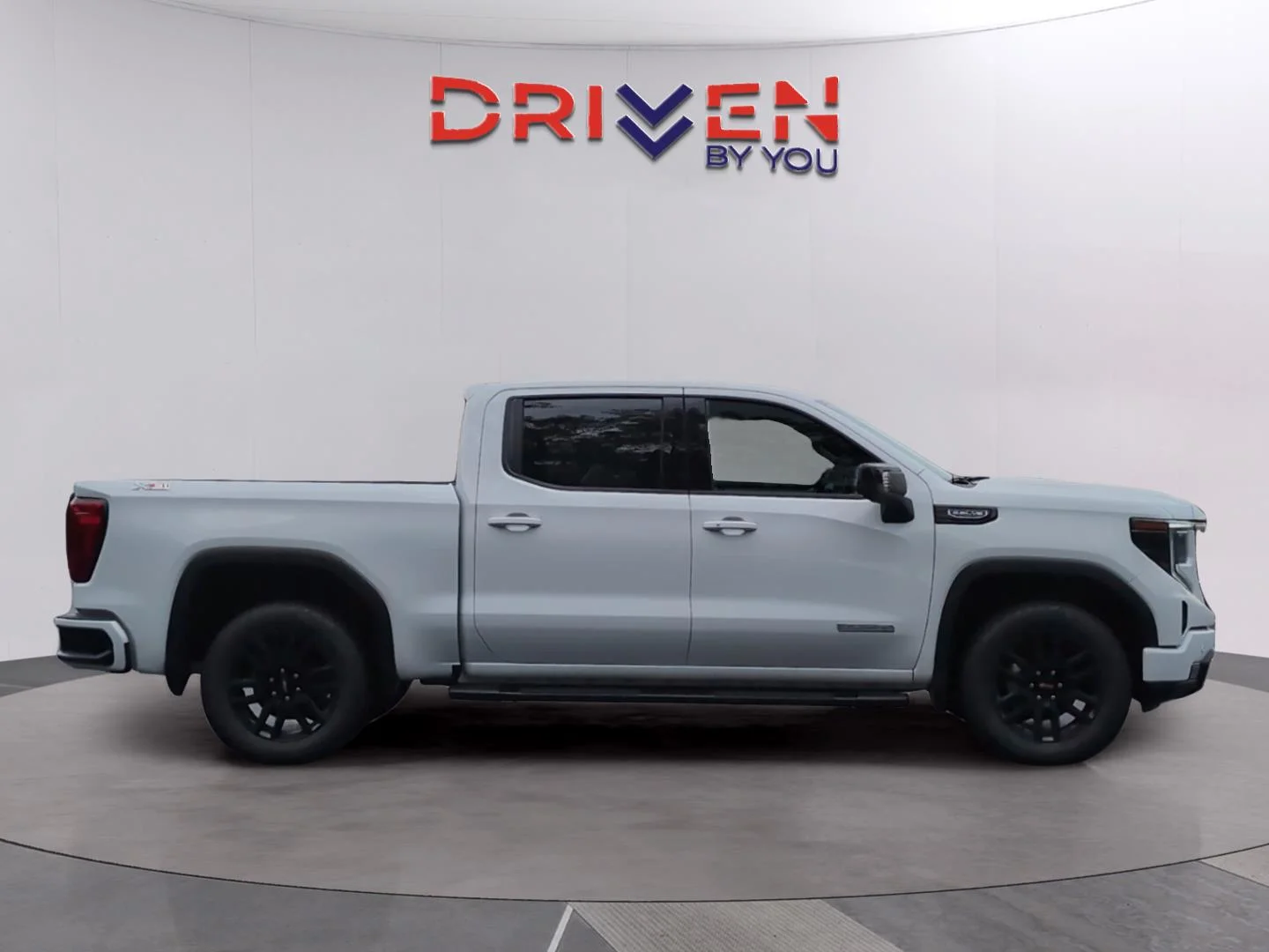 New 2026 Summit White GMC Elevation image 6