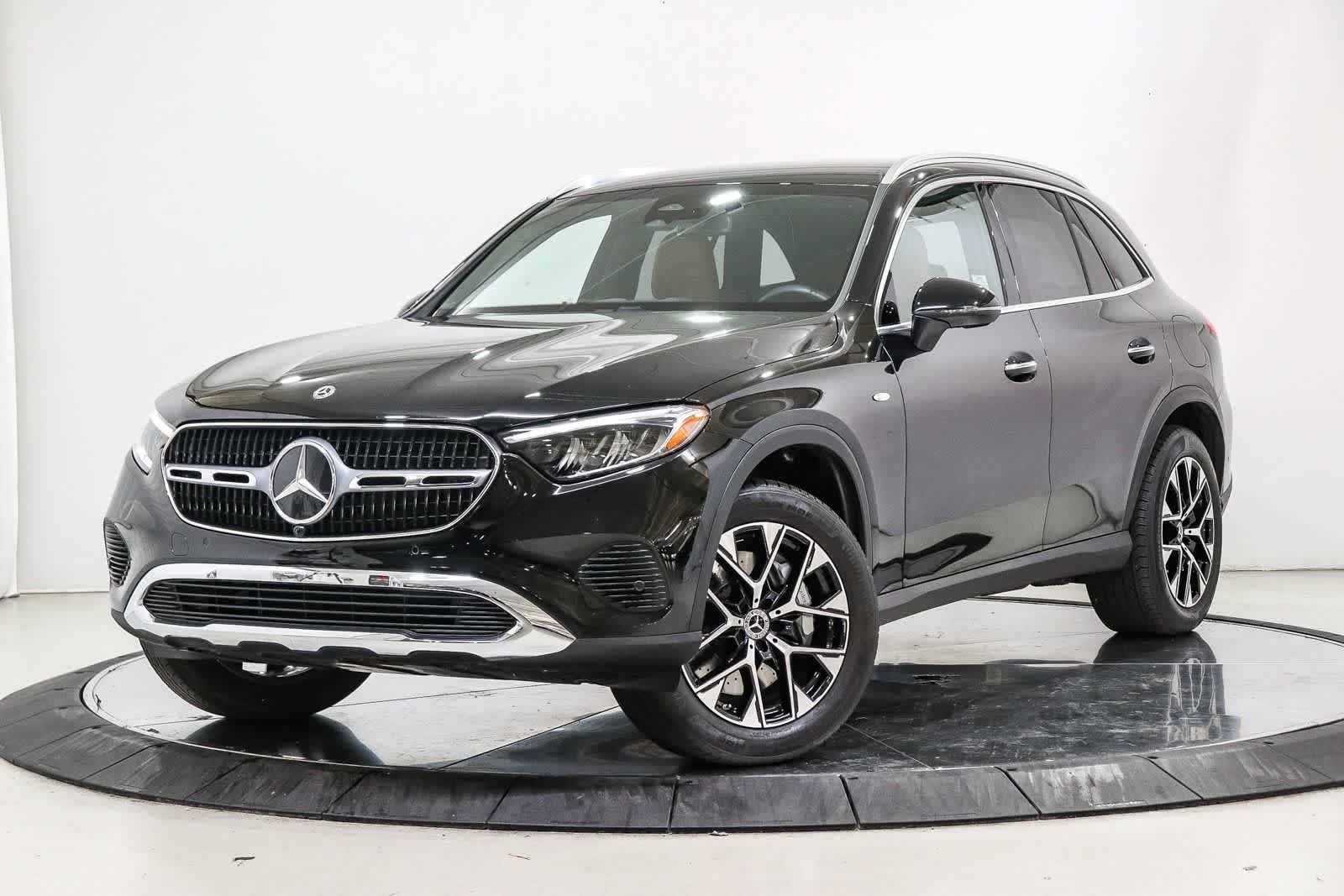Used 2025 Black Mercedes-Benz GLC 350e image 1