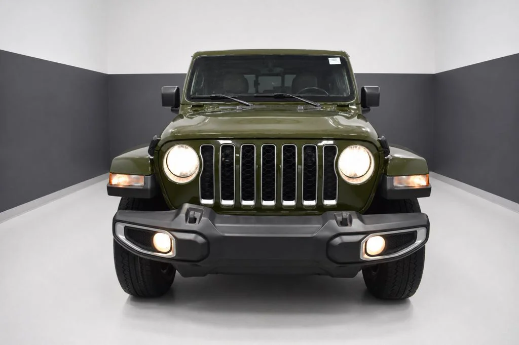 Used 2021 Green Jeep Overland image 6