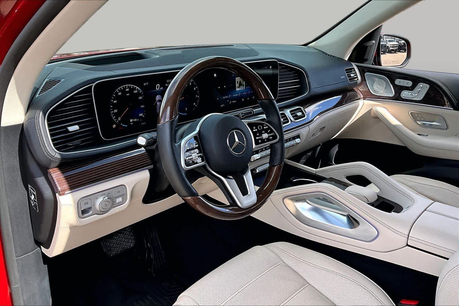 Used 2021 designo Cardinal Red Metallic Mercedes-Benz GLE 350 image 18