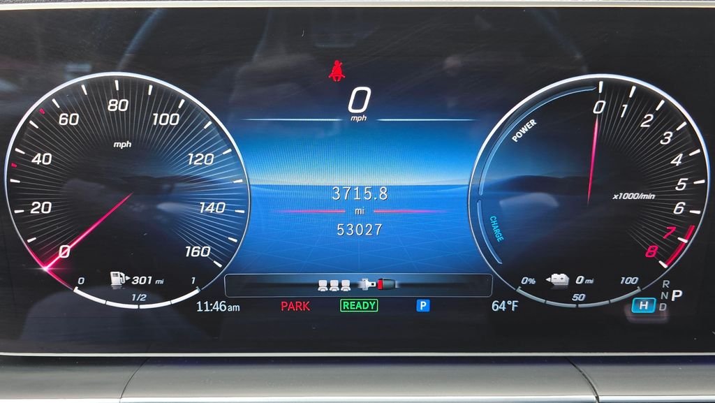 Used 2024 White Mercedes-Benz GLE 450e image 29
