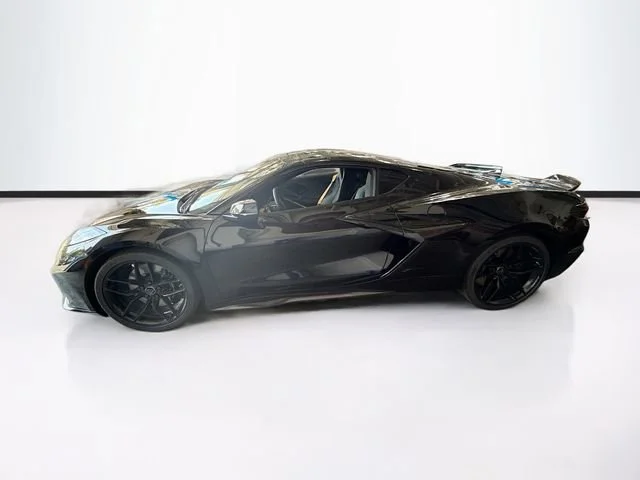 2025 Chevrolet Corvette 2LZ - Photo 9